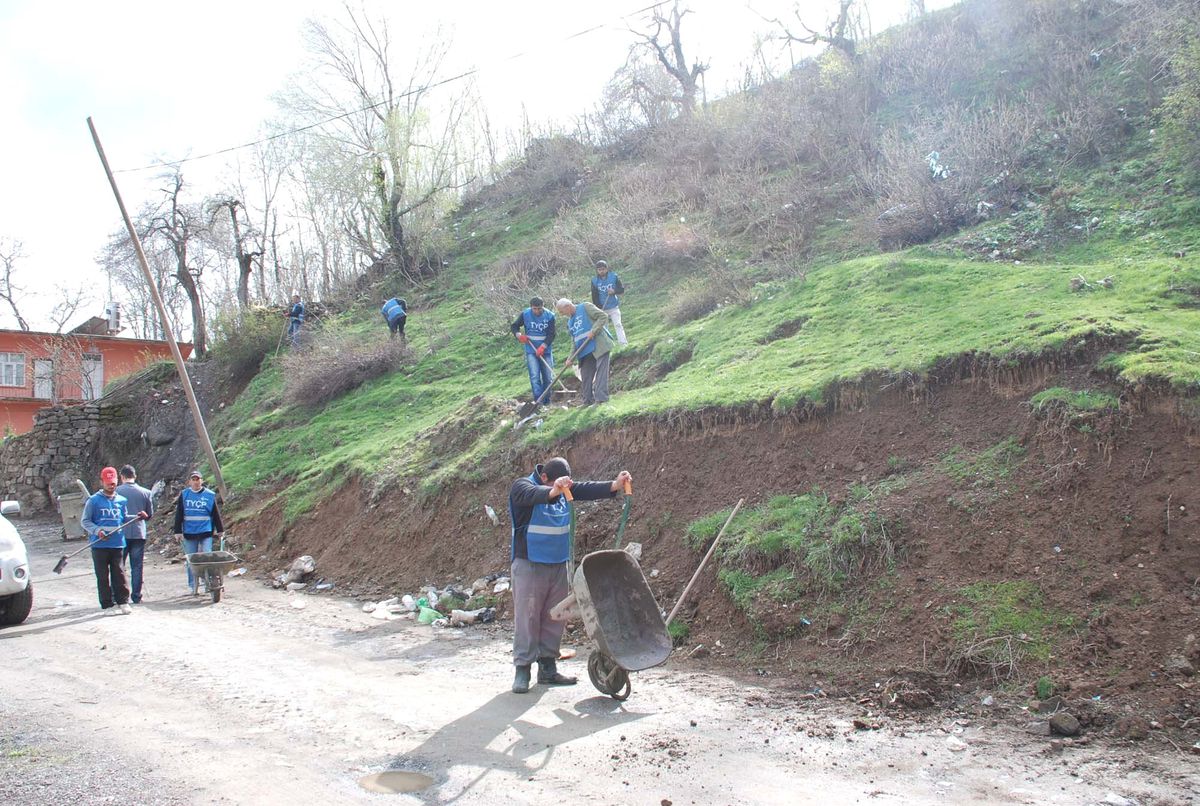 Bitlis Sokakları Temizleniyor