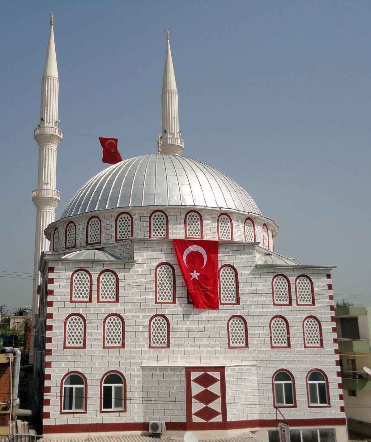 Erdemli'de Sarıyer Köyü Camisi İbadete Açıldı