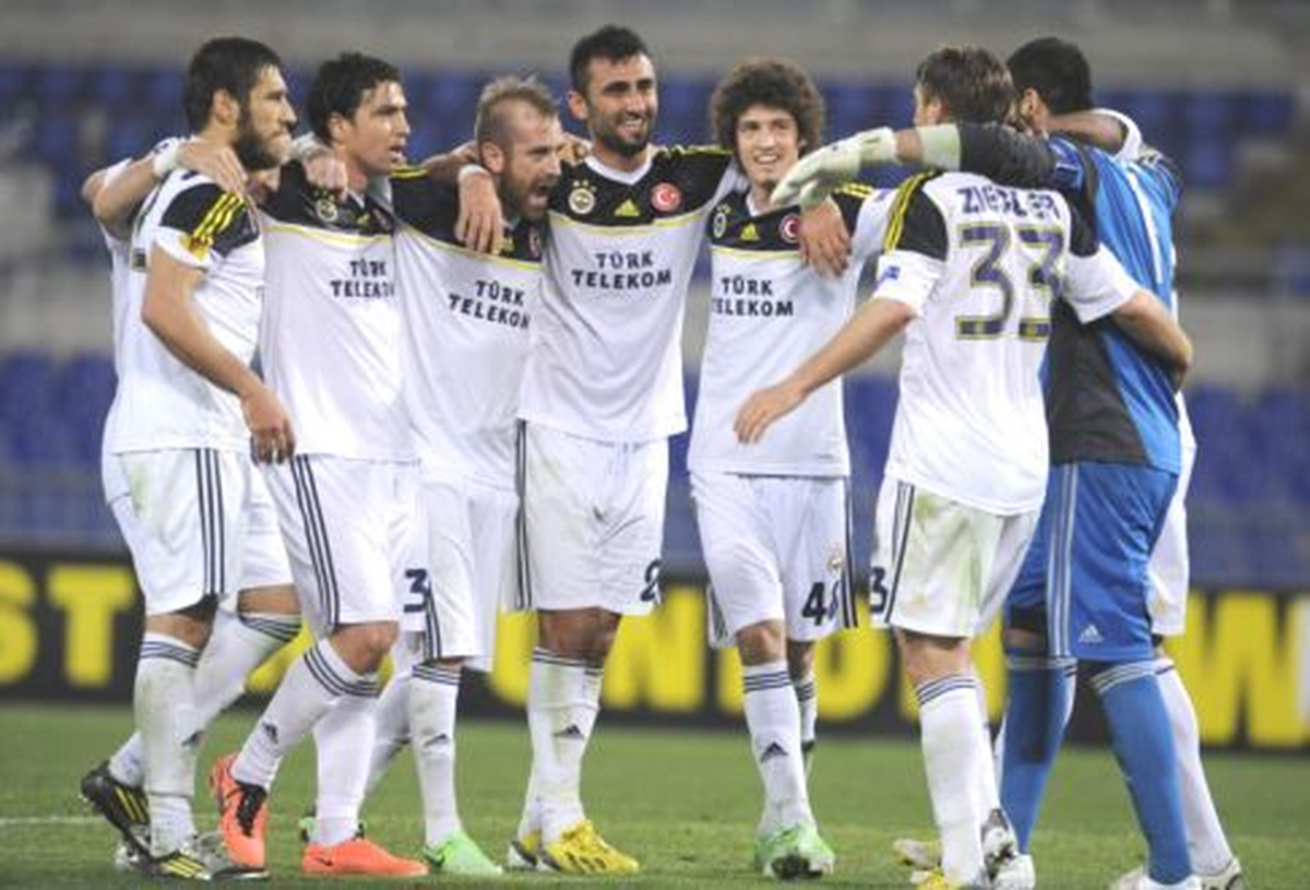 Fenerbahçe UEFA Avrupa Ligi\'nde Yarı Finalde