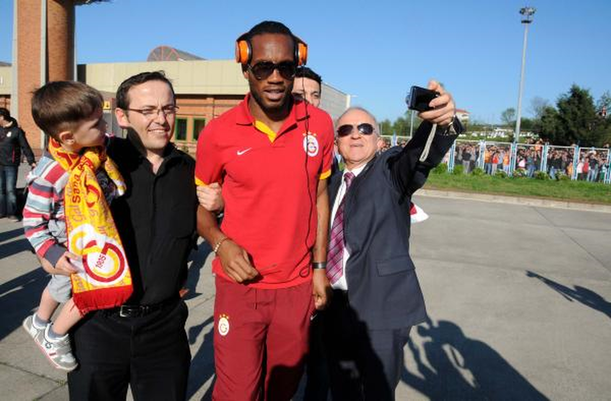 Galatasaray Takımı Çaycuma\'ya Geldi