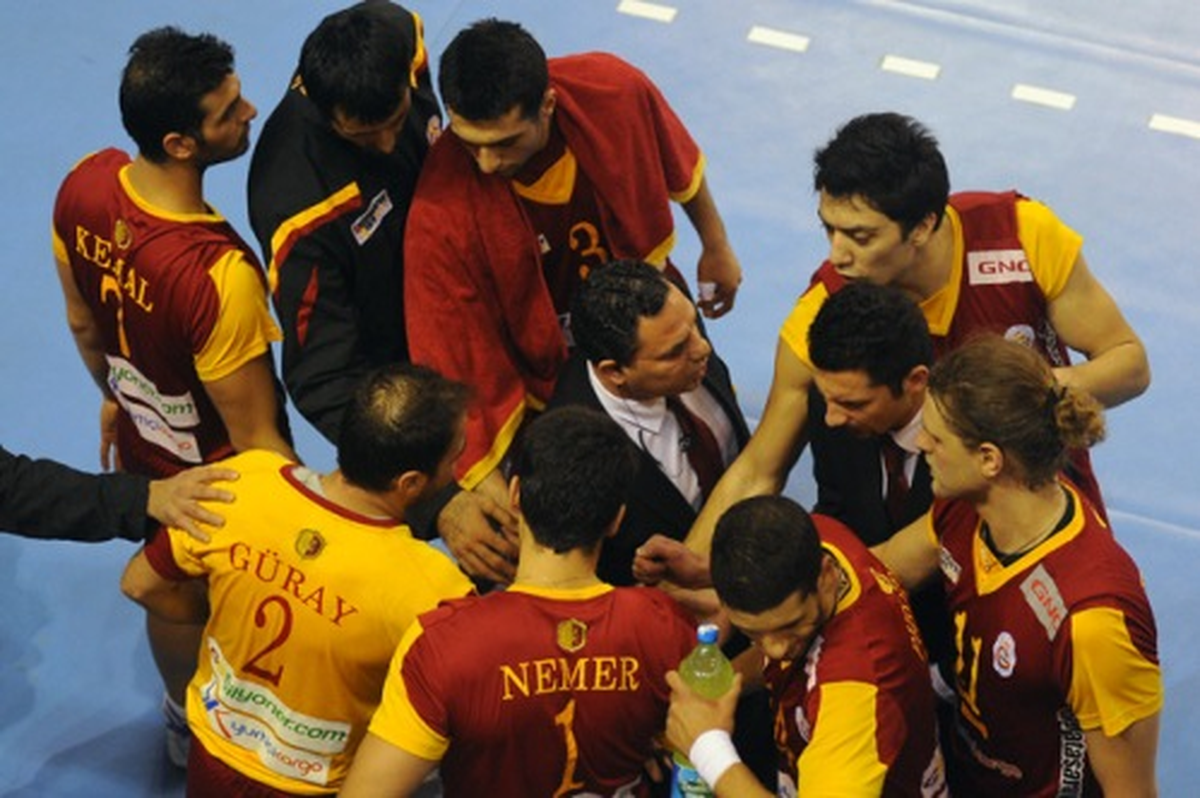 G.Saray Voleybol Takımı Transferleri Görüşecek