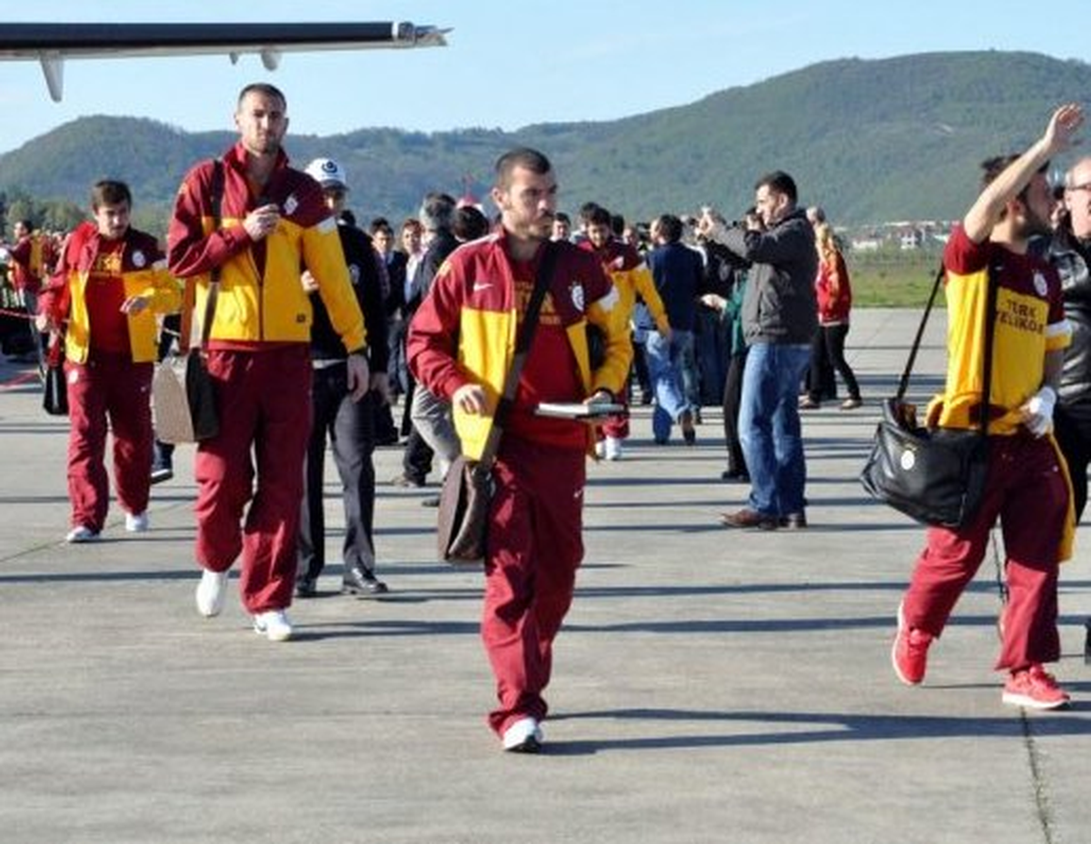 Galatasaray Kafilesi Zonguldak\'a Geldi