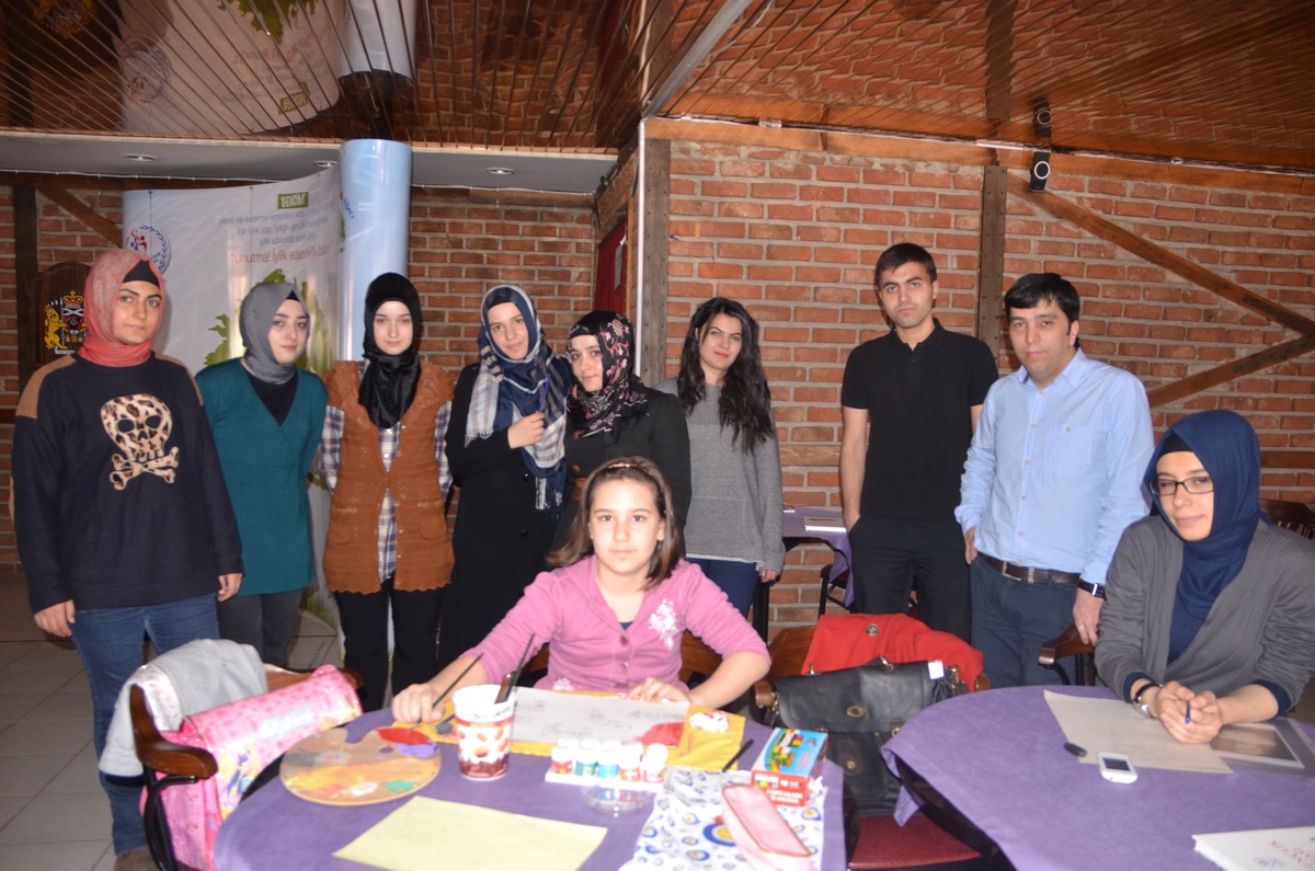 Gençlik Merkezleri Resim Kursları Büyük İlgi Görüyor