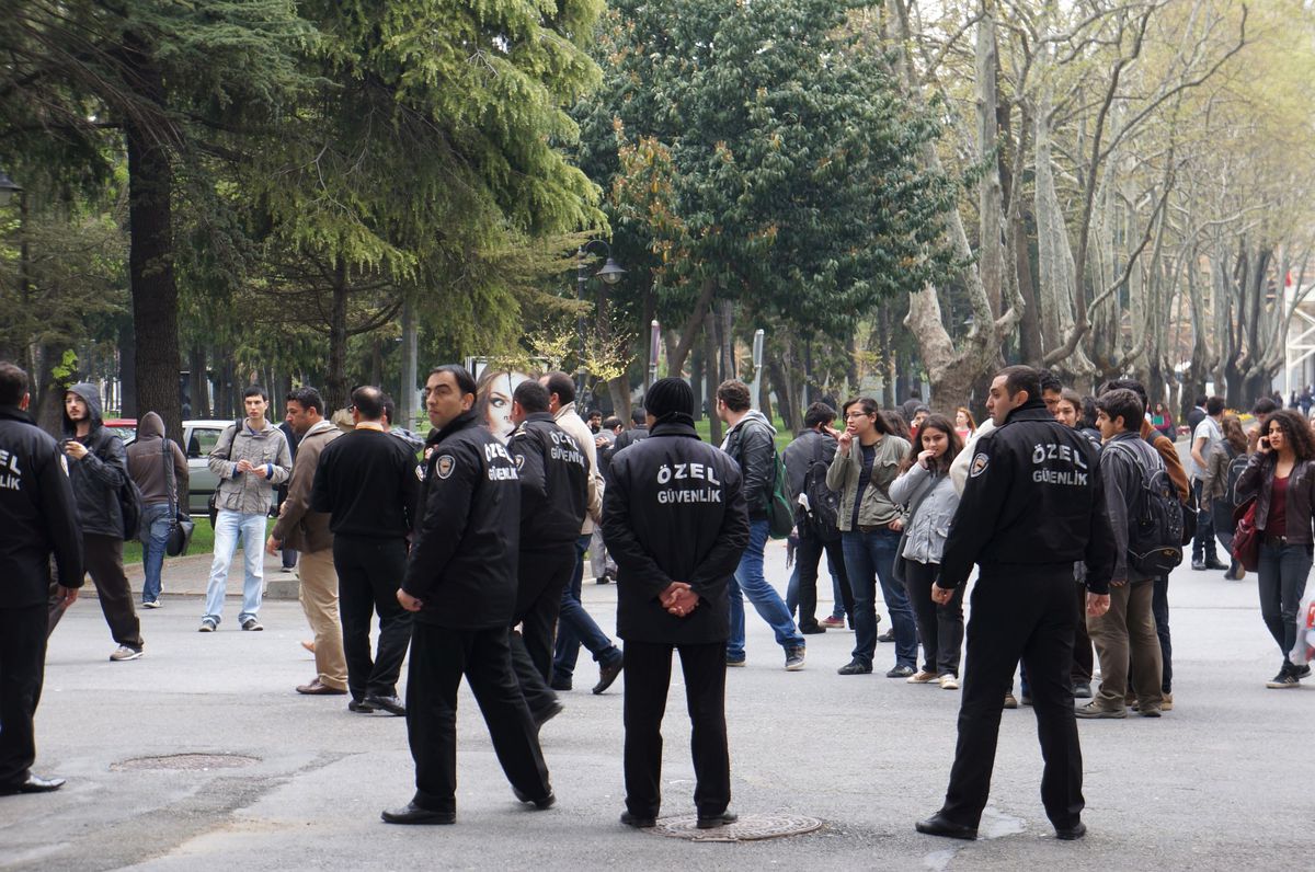 İstanbul Üniversitesi Karıştı