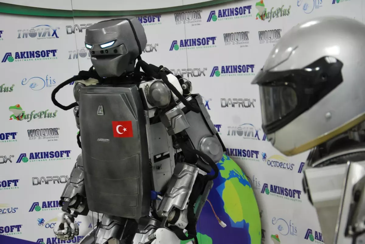 İşte İnsansı Robot "Akıncı-2"