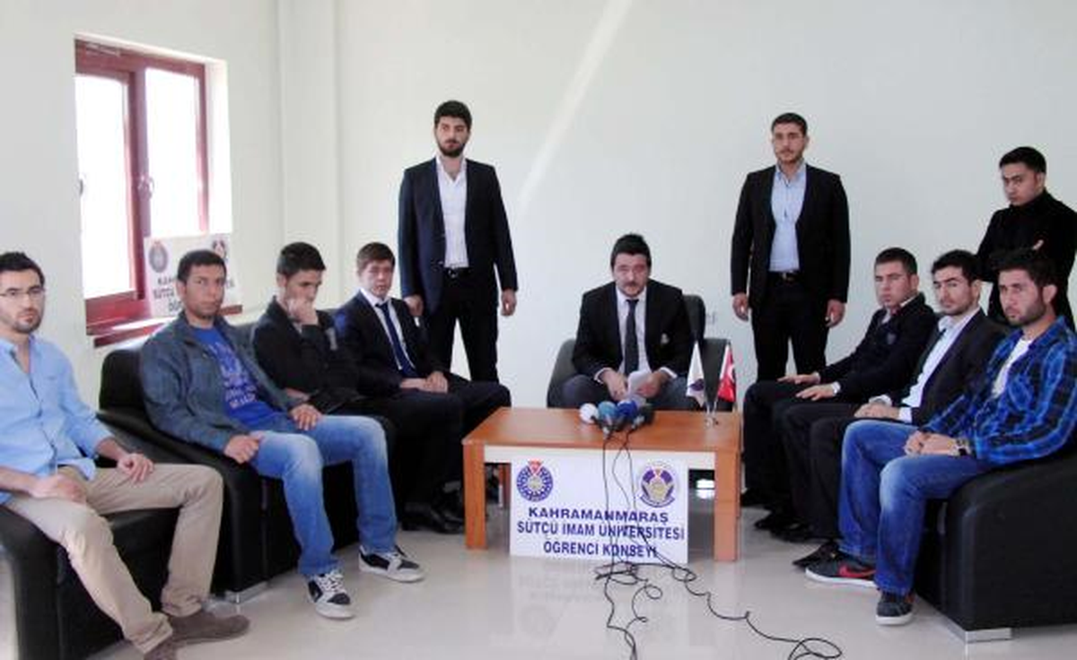 Üniversite Öğrencilerinden Tepki