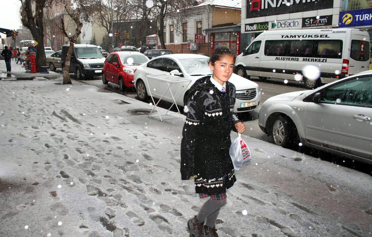 Kars\'a Kış Geri Geldi