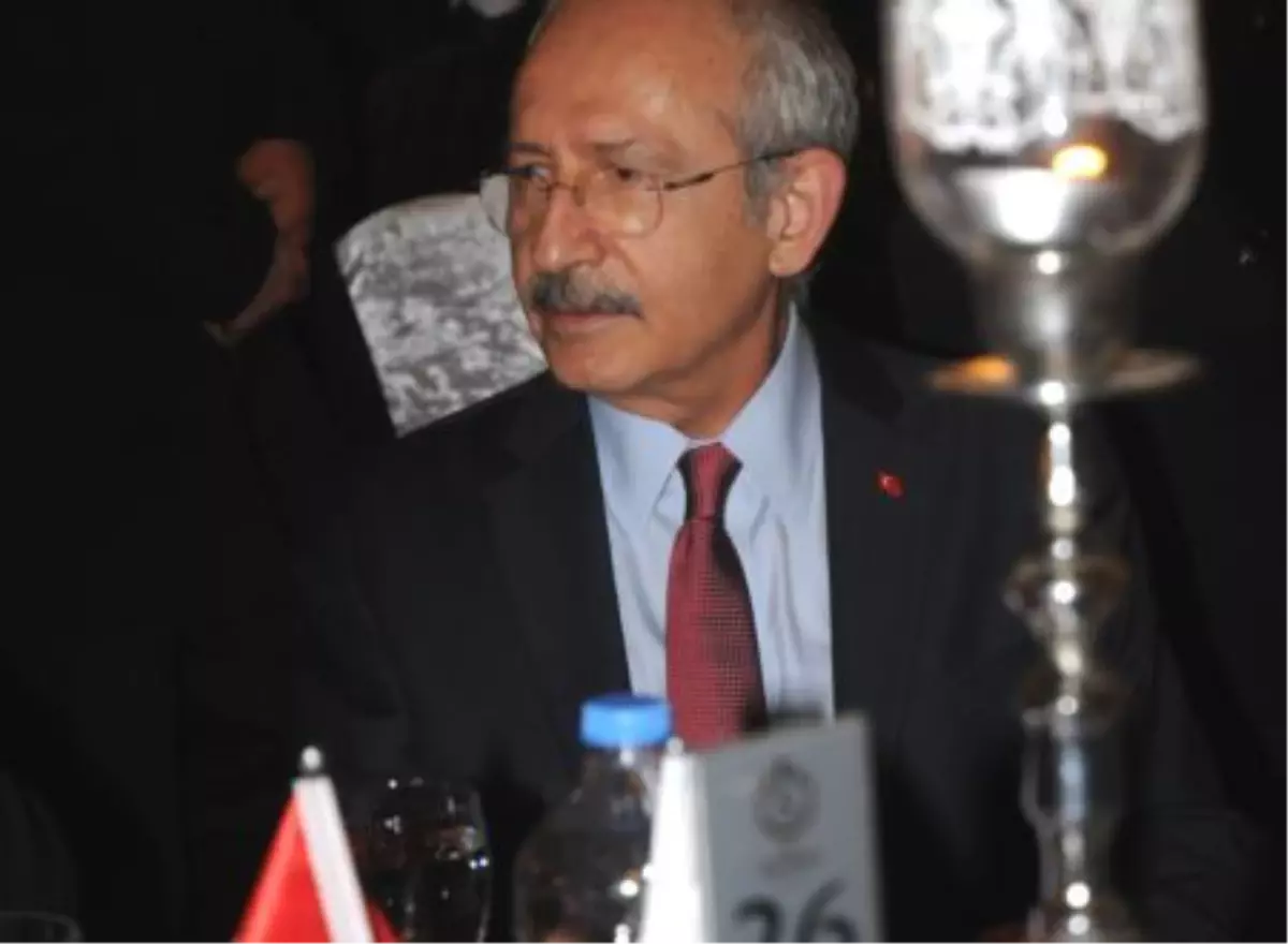 Kılıçdaroğlu, Fenerbahçe\'yi Kutladı