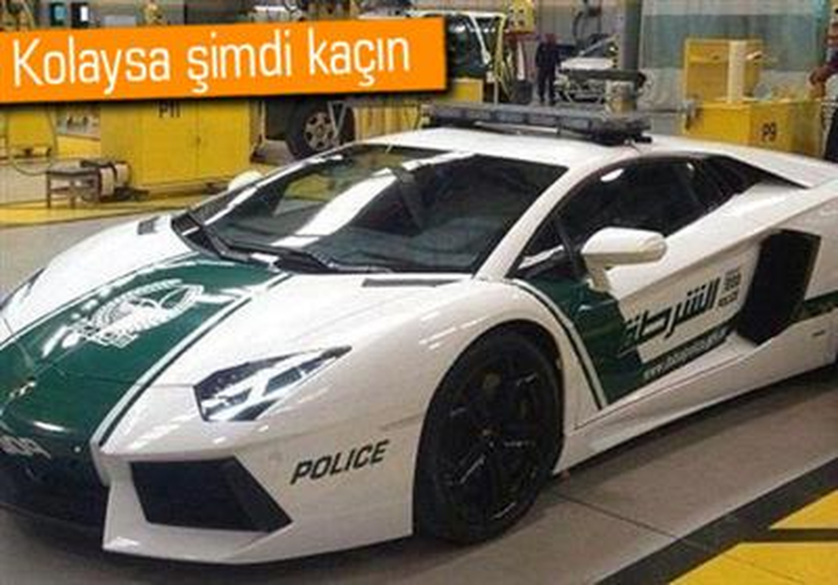 Lamborghini Aventador Polis Arabası Oldu