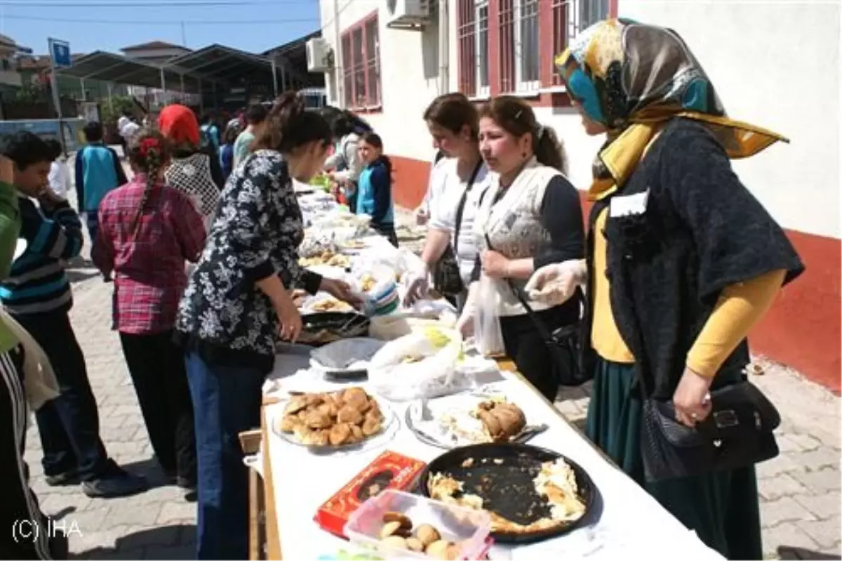 Okul İhtiyaçları İçin Kermes