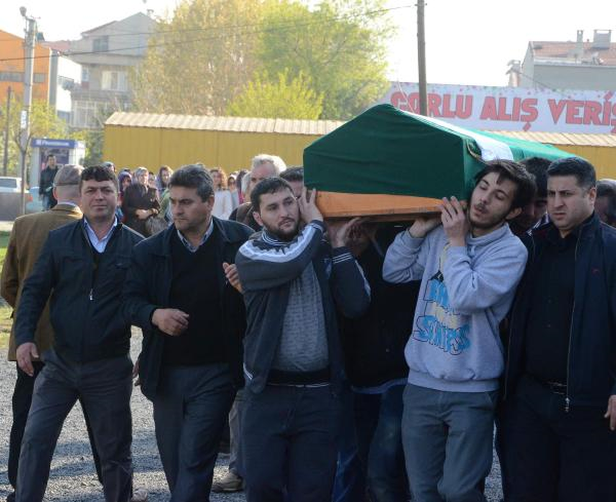 Ölü Bulunan Liseli Çalışkan Toprağa Verildi