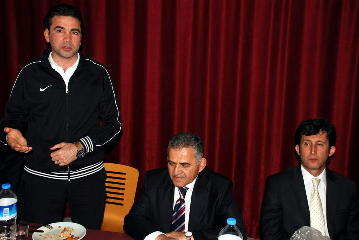 Onursal Başkan Büyükkılıç\'tan Erciyesspor\'a Moral