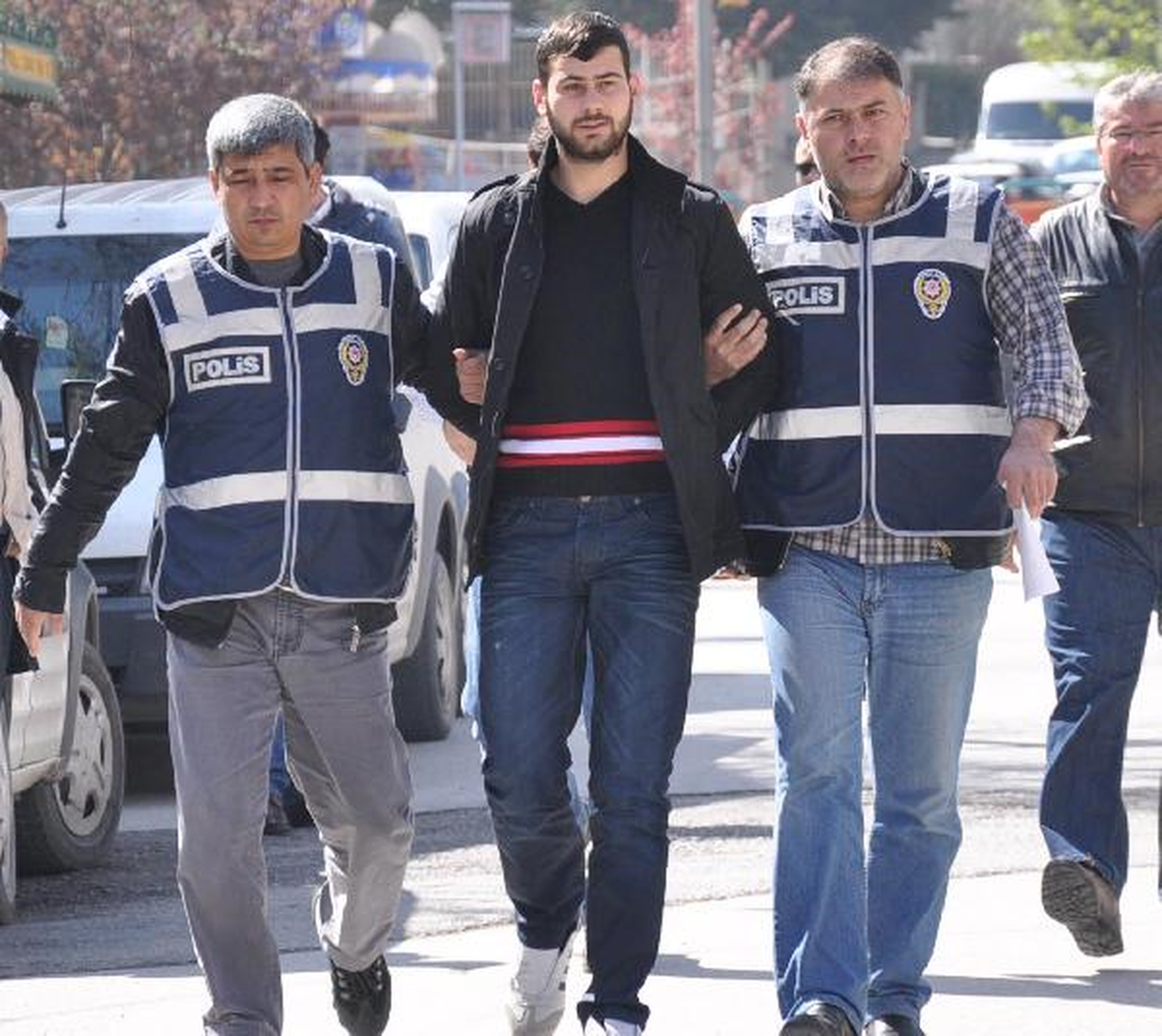 Piknik Alanında Genci Öldürülen 5 Kişi Yakalandı
