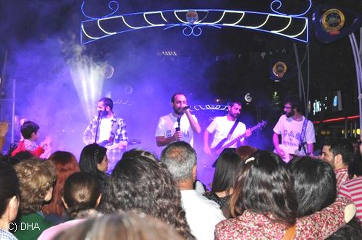 Portakal Çiçeği Karnavalı Karnavalın İlk Konserleri Verildi