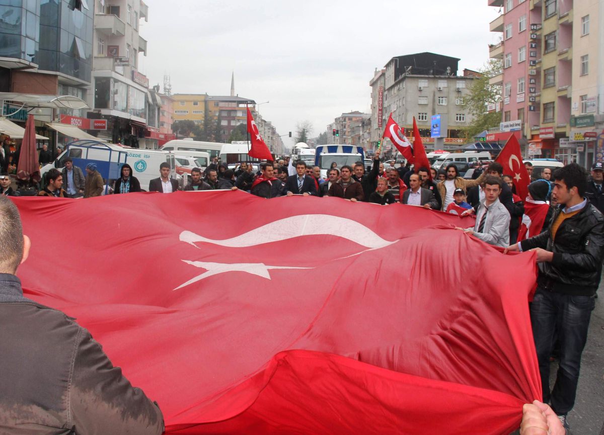 Rize\'de Çözüm Sürecini Protesto Ettiler