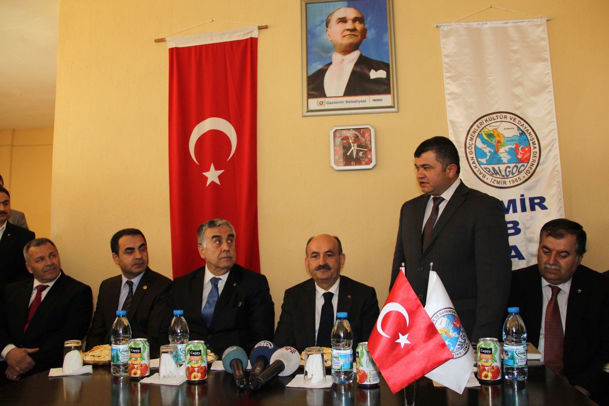 Sağlık Bakanı Müezzinoğlu İzmir\'de
