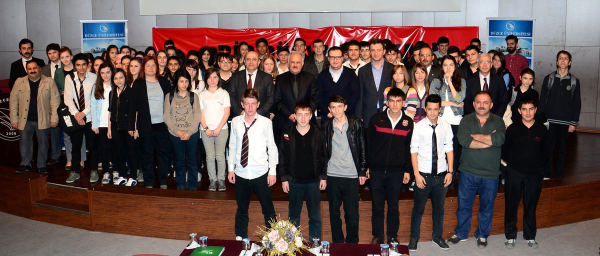 THY Reklam Müdürü Düzce\'de Söyleşiye Katıldı