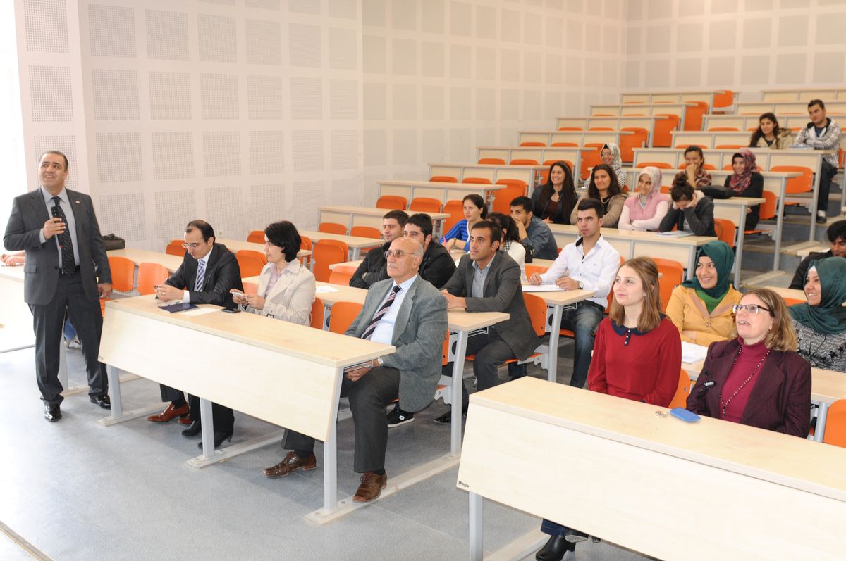 7 Aralık Üniversitesi\'nde İstihdam Edilebilirlik Etkinliği