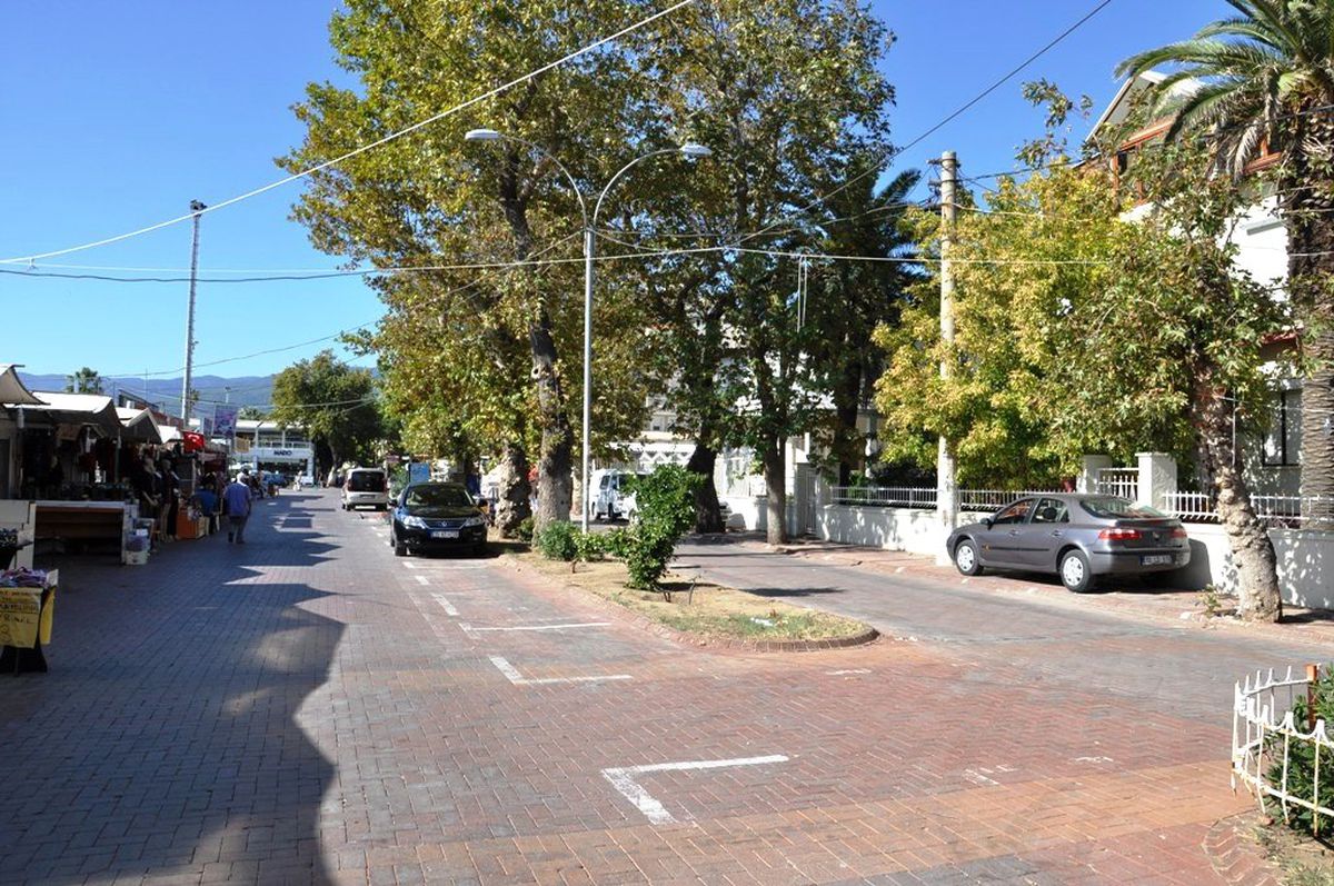 Akçay Kordonunda Stant Yasağı