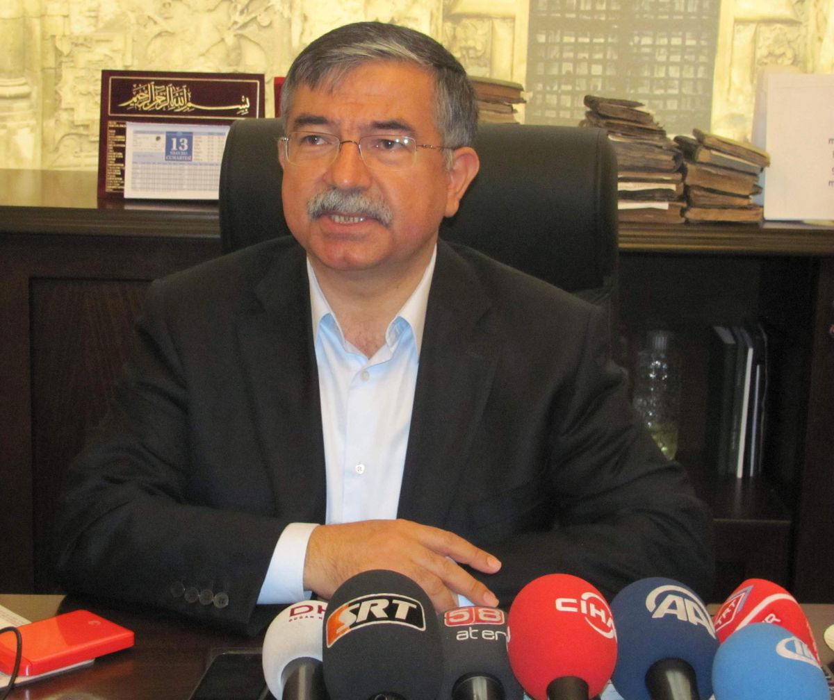 Bakan Yılmaz: "Milletin Genel Talebi Önünde Hiç Kimse Duramaz"