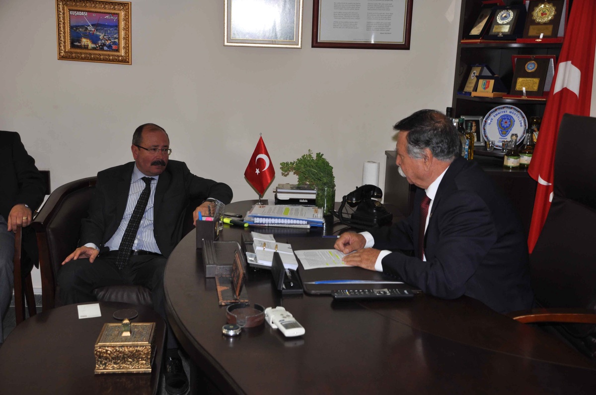 Başkan Altungün, Esnaf Odası\'nı Ziyaret Etti