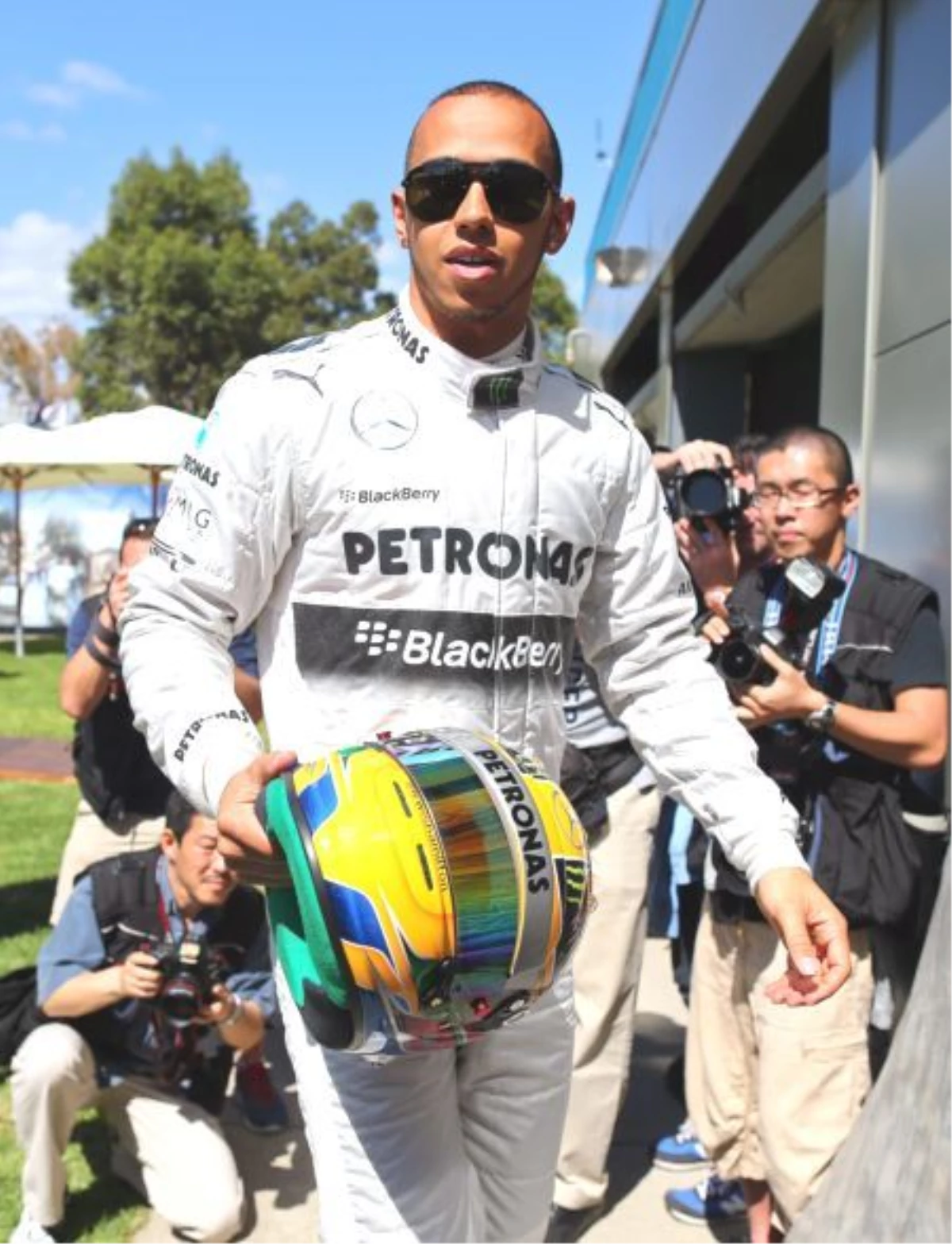 Formula 1\'de İlk Cep Lewis Hamilton\'ın Oldu