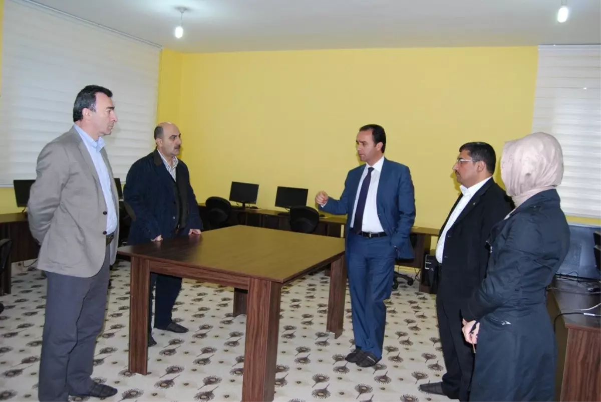 İstanbul Küçükçekmece Belediye Başkan Yardımcısı Müftüoğlu\'ndan Tatvan\'a Ziyaret