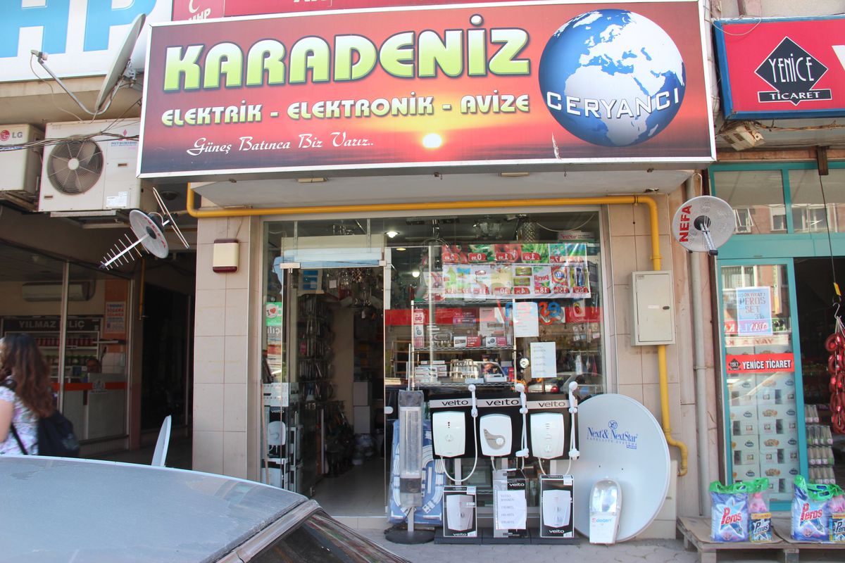 Karadeniz Elektrik Kitap Dağıtıyor