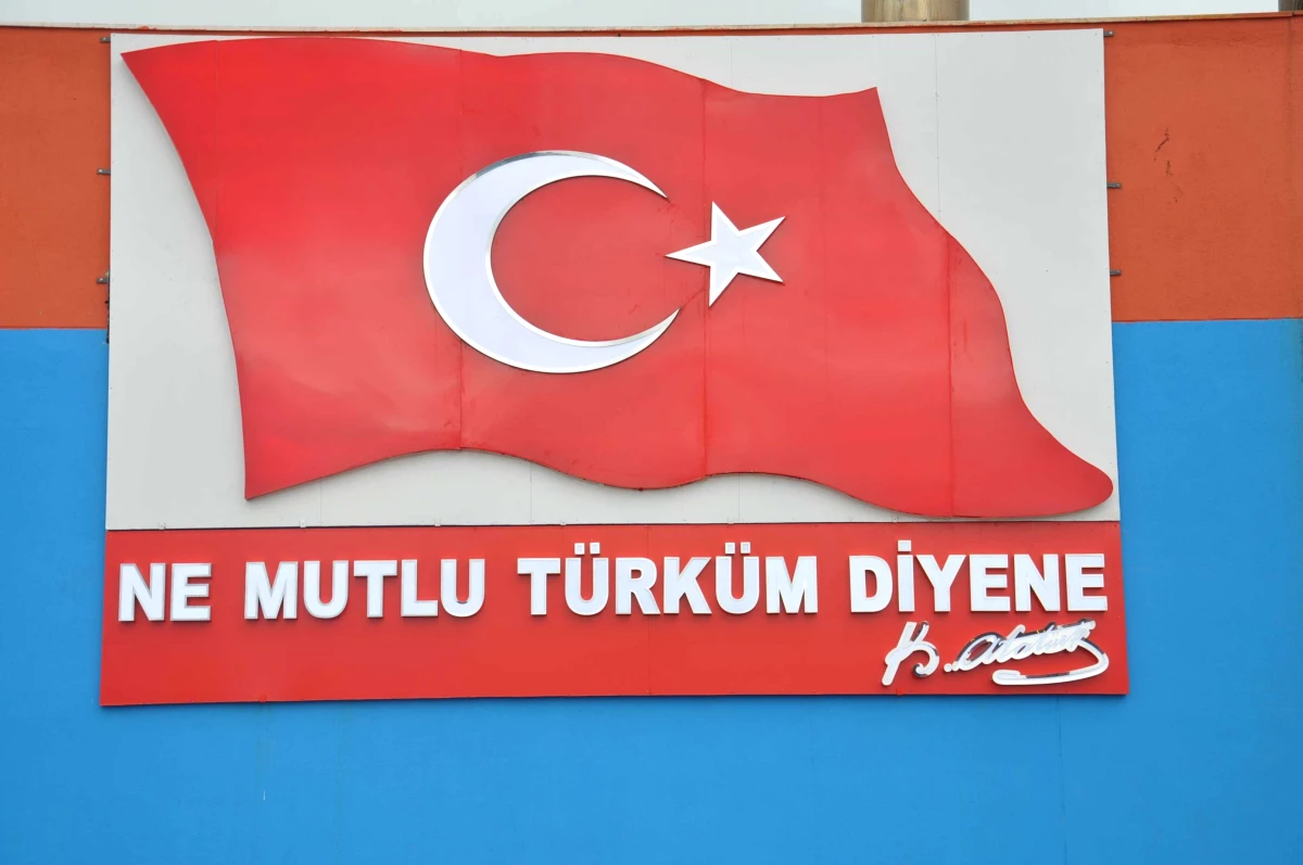 (Özel Haber) Belediye Başkanının "Ne Mutlu Türküm Diyene" Hassasiyeti