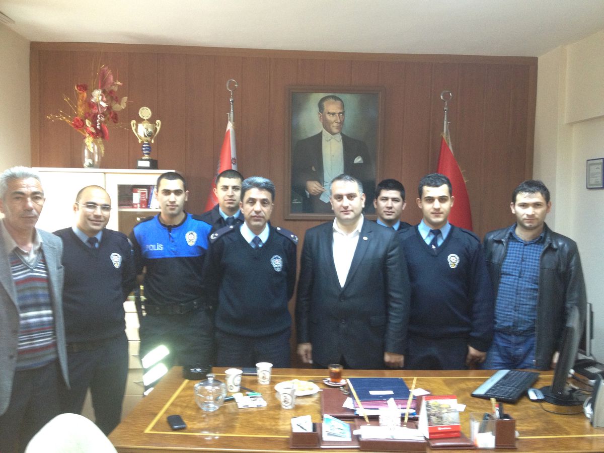 Şenkaya AK Parti İlçe Başkanı Yavuz Bedir İlçe Emniyet Müdürlüğünü Ziyaret Etti