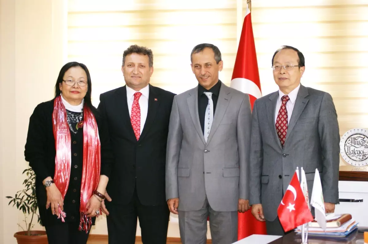 Tayvan Büyükelçisi'nden Murat Nalçacı'ya Ziyaret