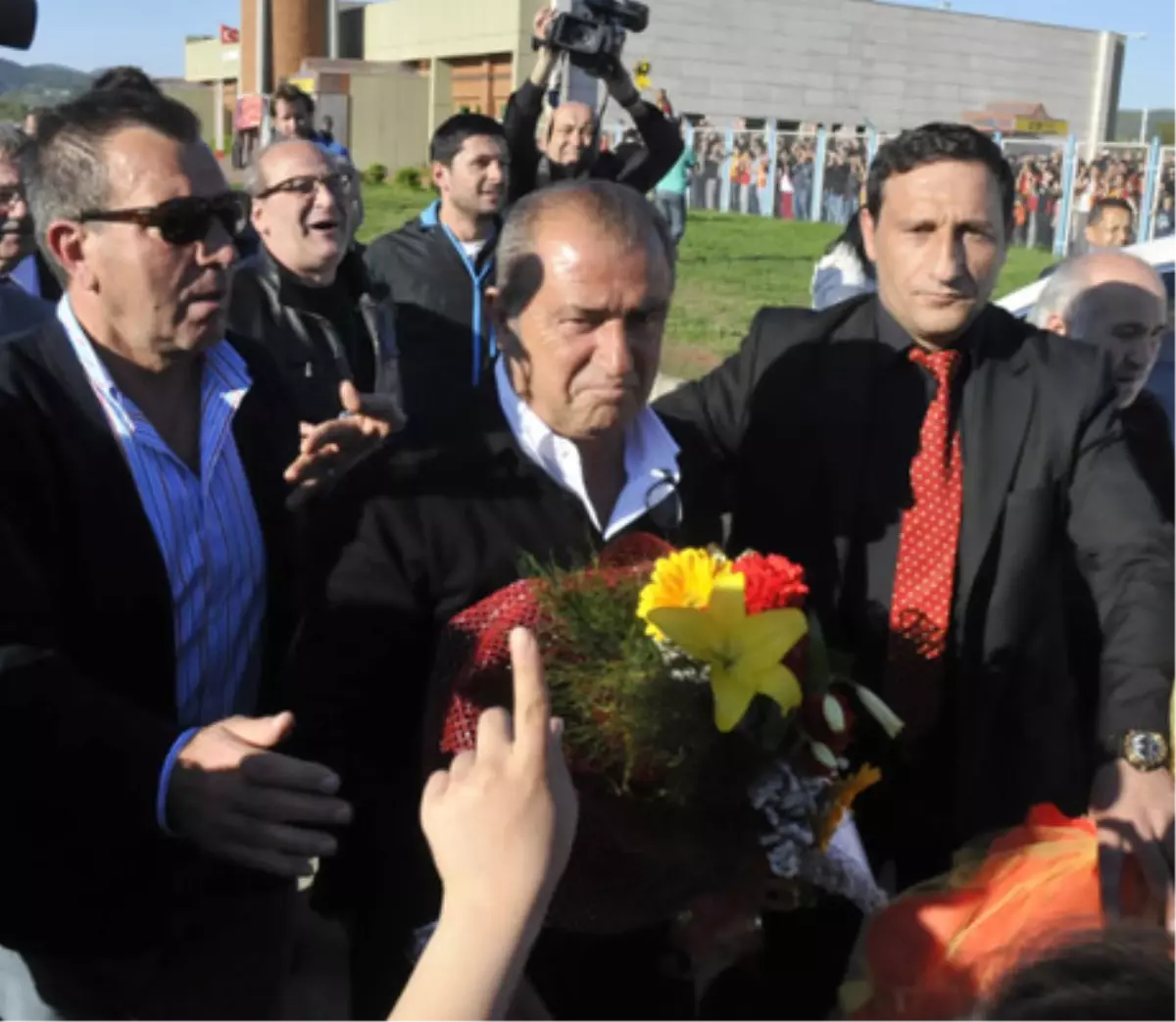 Terim Fenerli Taraftarın Hediyesini Kabul Etmedi