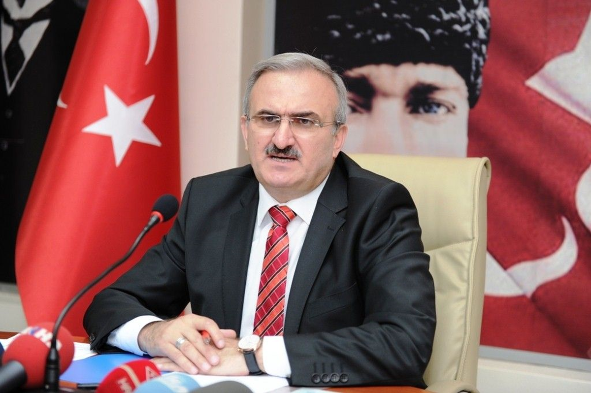 Vali Karaloğlu\'ndan Kutlu Doğum Mesajı