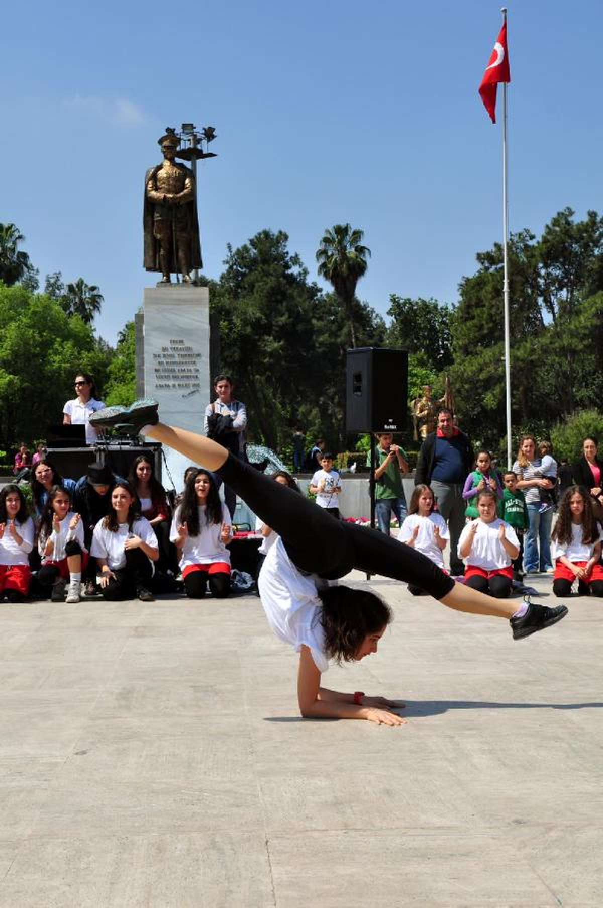 Adana\'da Karnaval Coşkusu Sürüyor