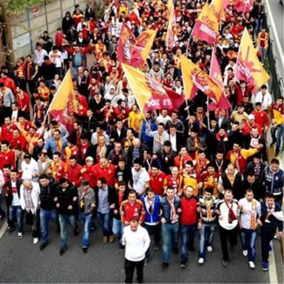 G.Saraylılar İsyan Etti