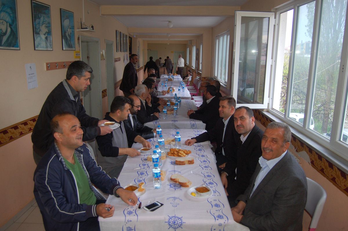 İmam Hatip Mezunları Kahvaltıda Buluştu