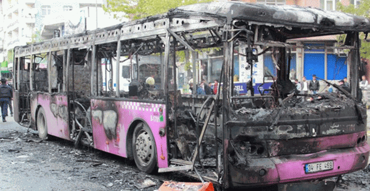 İstanbul\'un Göbeğinde Molotoflu Saldırı