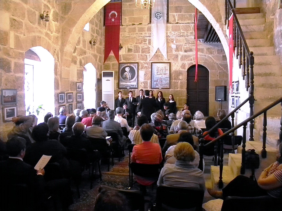 Tarihi Konakta Türk Sanat Müziği Konseri