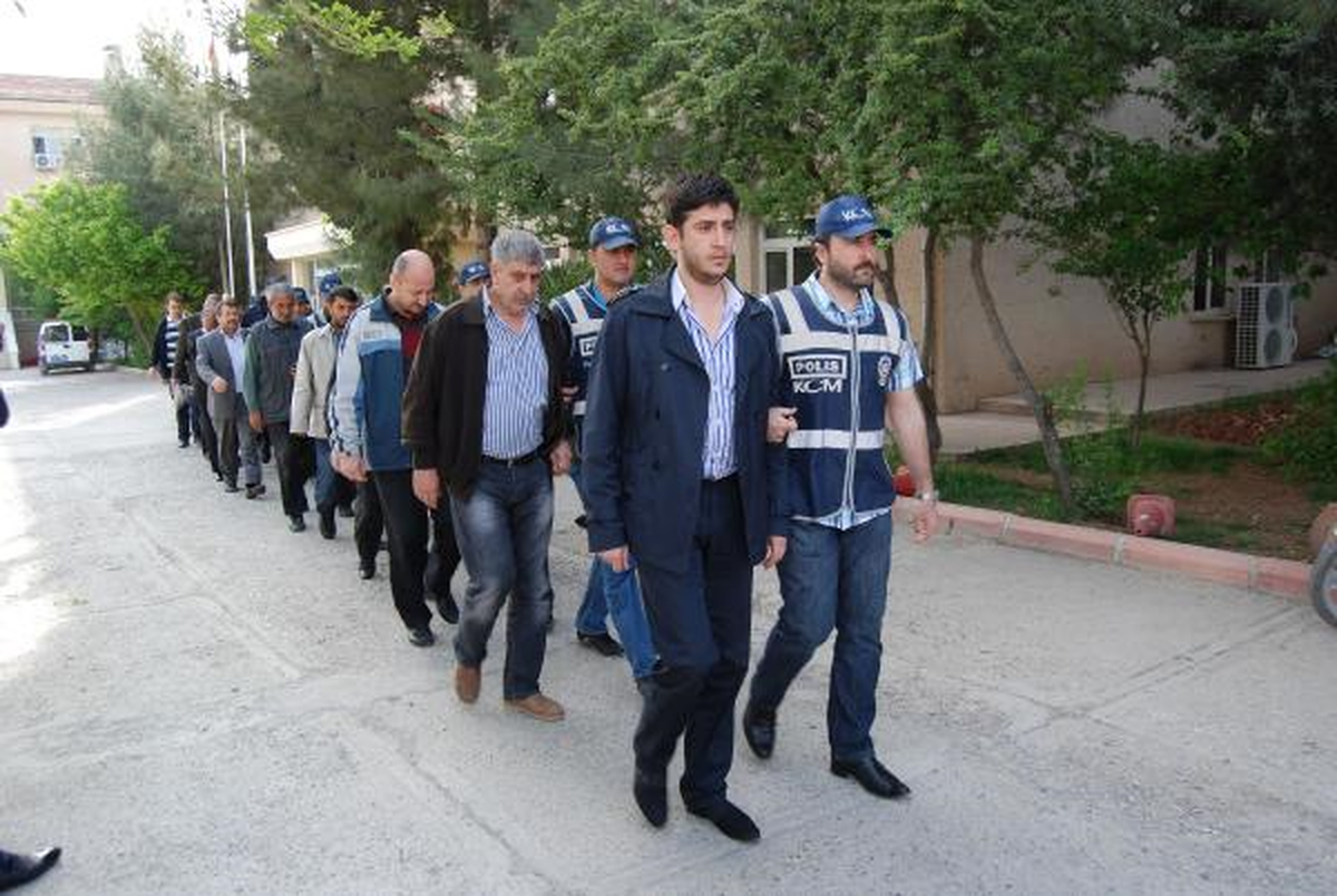 Gözaltına Alınan 23 Kişi Adliyede