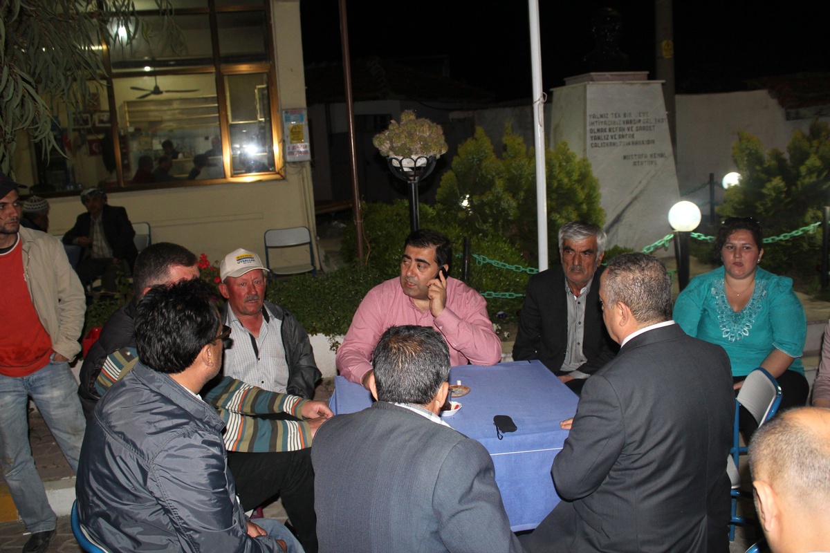Ak Partili Vekil Rıfat Sait, Menemenlileri Dinledi