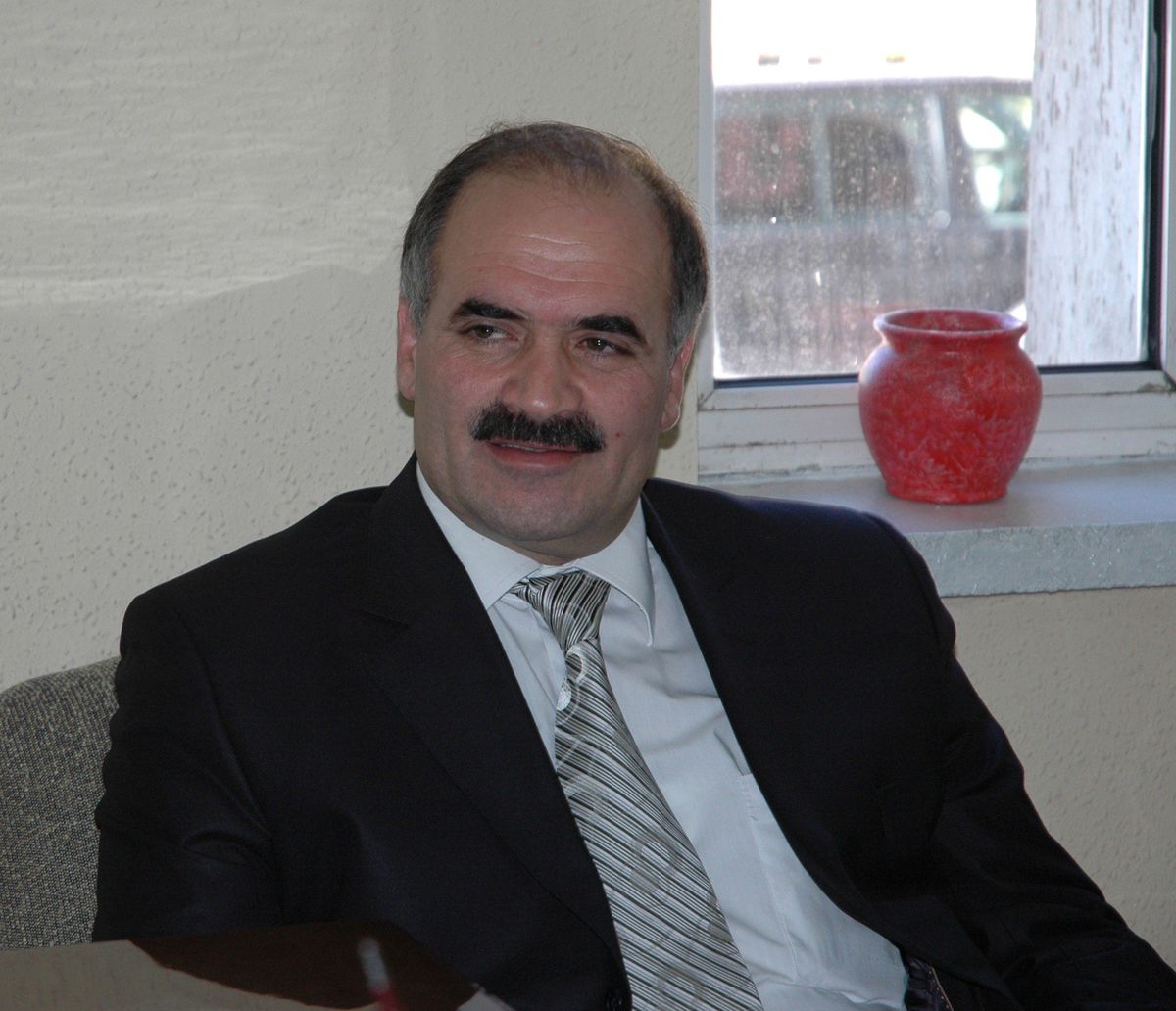 Aksak, "O, En Büyük Örnek"