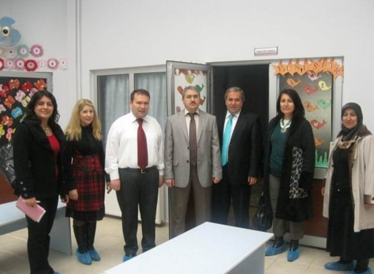 Anaokulu\'nda Beyaz Bayrak Sevinci
