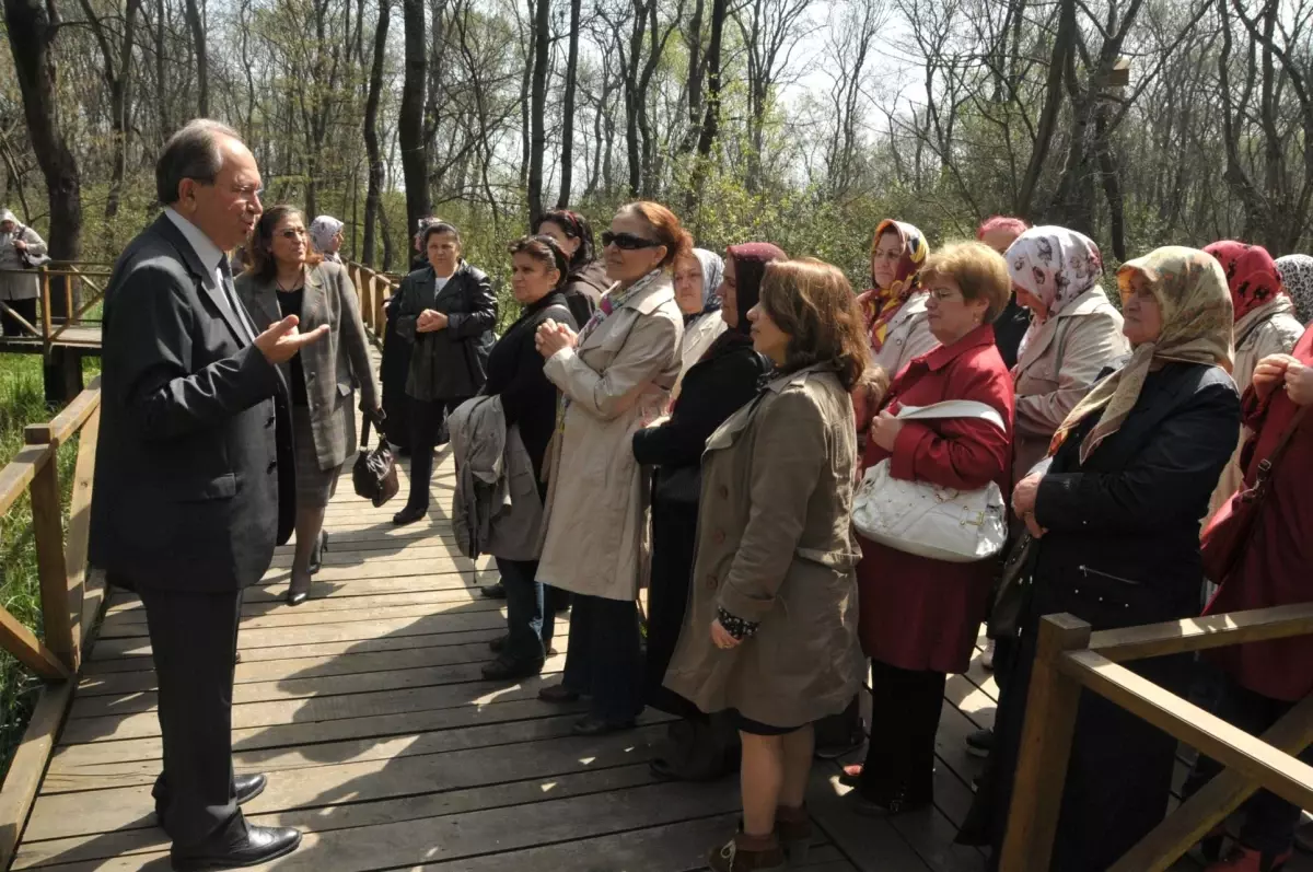 Başkan Burma, Kadınları Misafir Etti