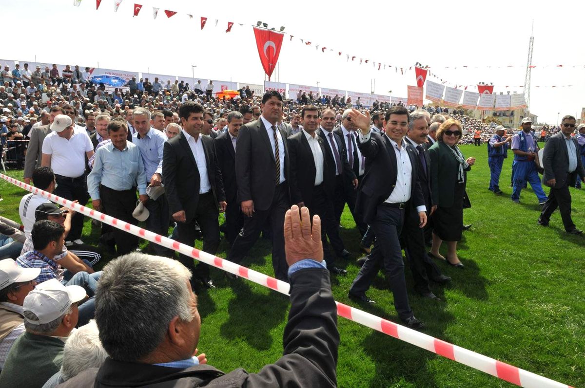 Başkan Tütüncü 9. Geleneksel Yağlı Pehlivan Güreşlerine Katıldı