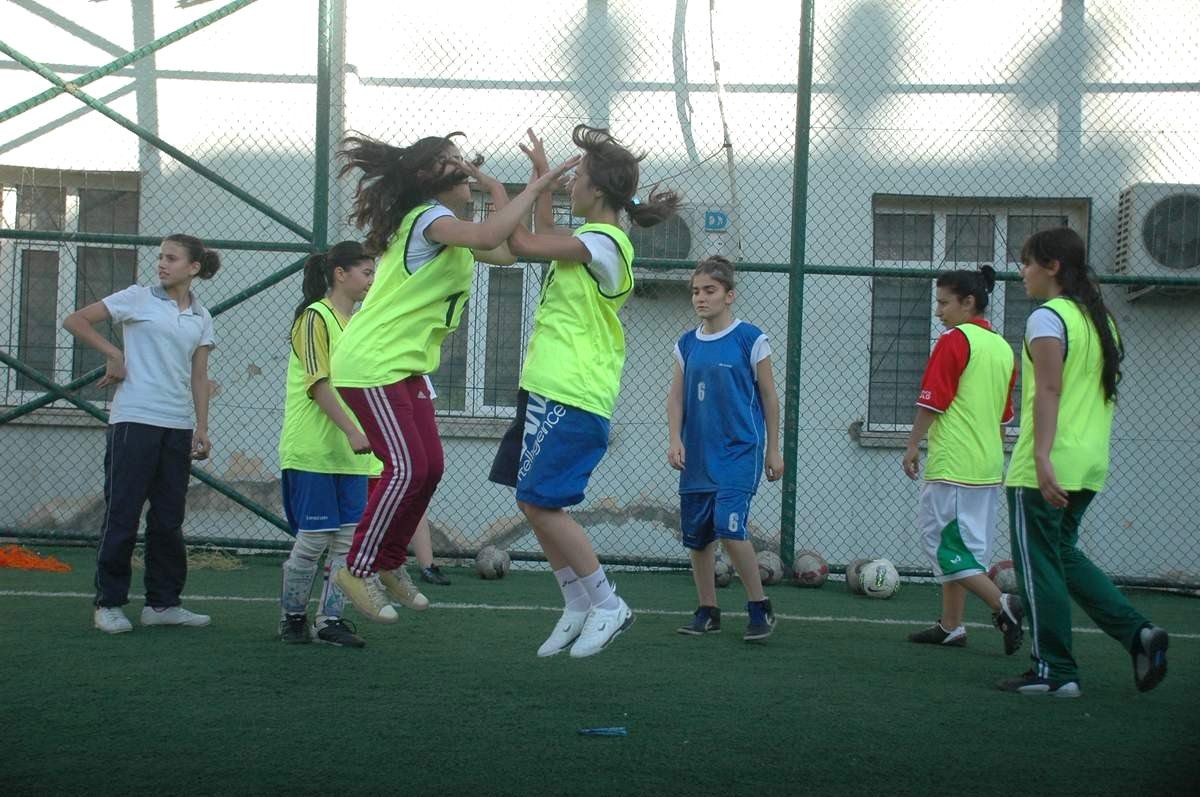 Bayanlar Futbol Takımından 2 Transfer