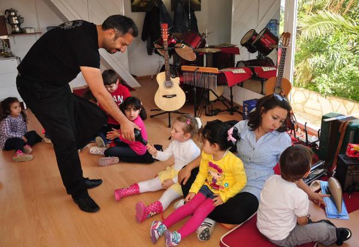 Çocukların Yetenekleri Ritim Dersiyle Keşfediliyor