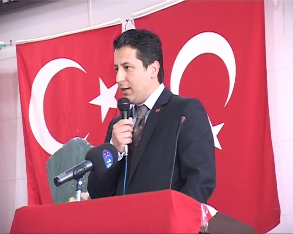 Deniz Baykal CHP Bucak İlçe Başkanı Oldu