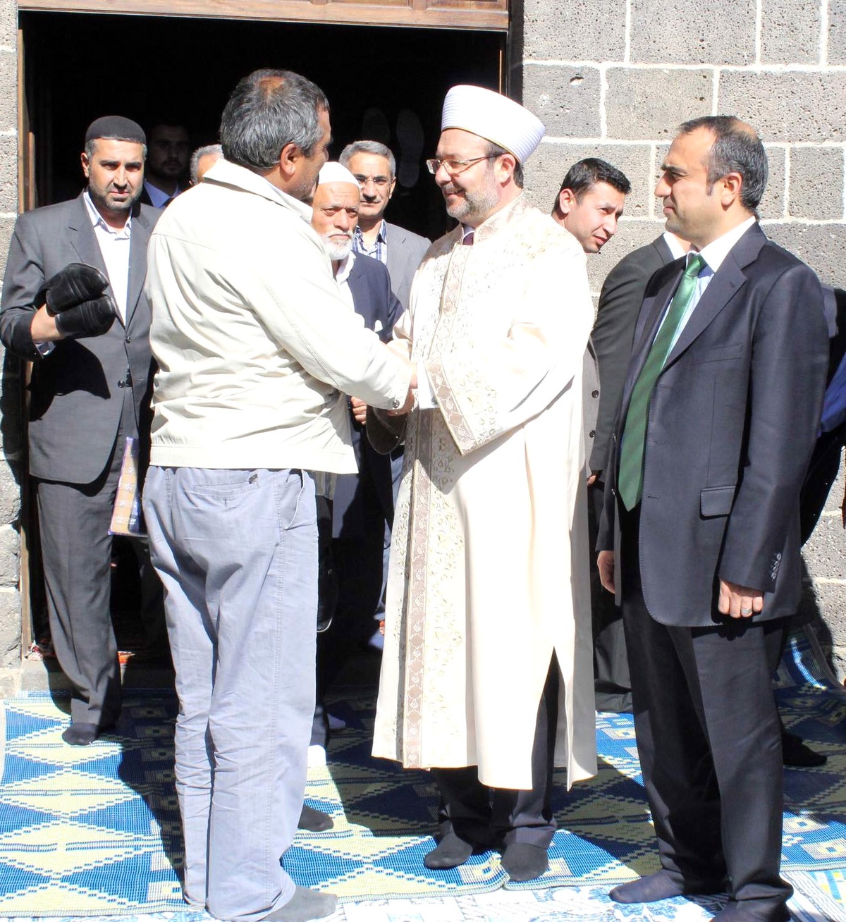 Diyanet İşleri Başkanı Görmez AK Parti Milletvekili İçten ile Hz. Süleyman Camii\'ni Gezdi
