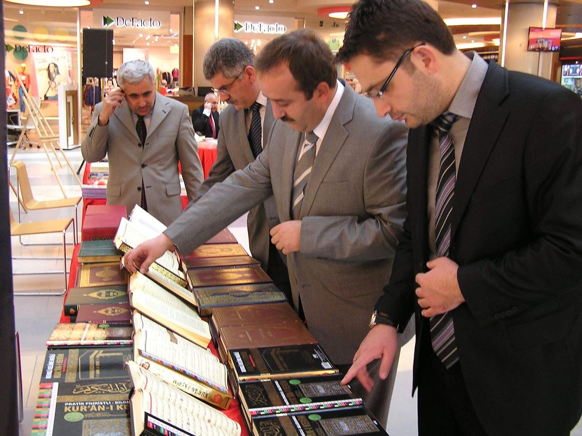 Diyanet Kitap Sergisi Açıldı