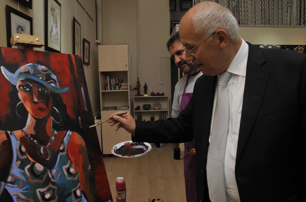 "Dünya Sanat Günü" Yenimahalle\'de Kutlandı